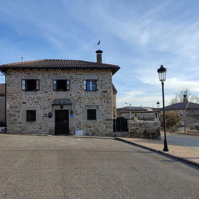 La Casa De La Tina Villa Porquera de Santullan Buitenkant foto